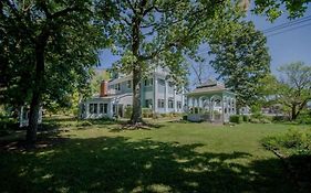 Dickey House Bed And Breakfast